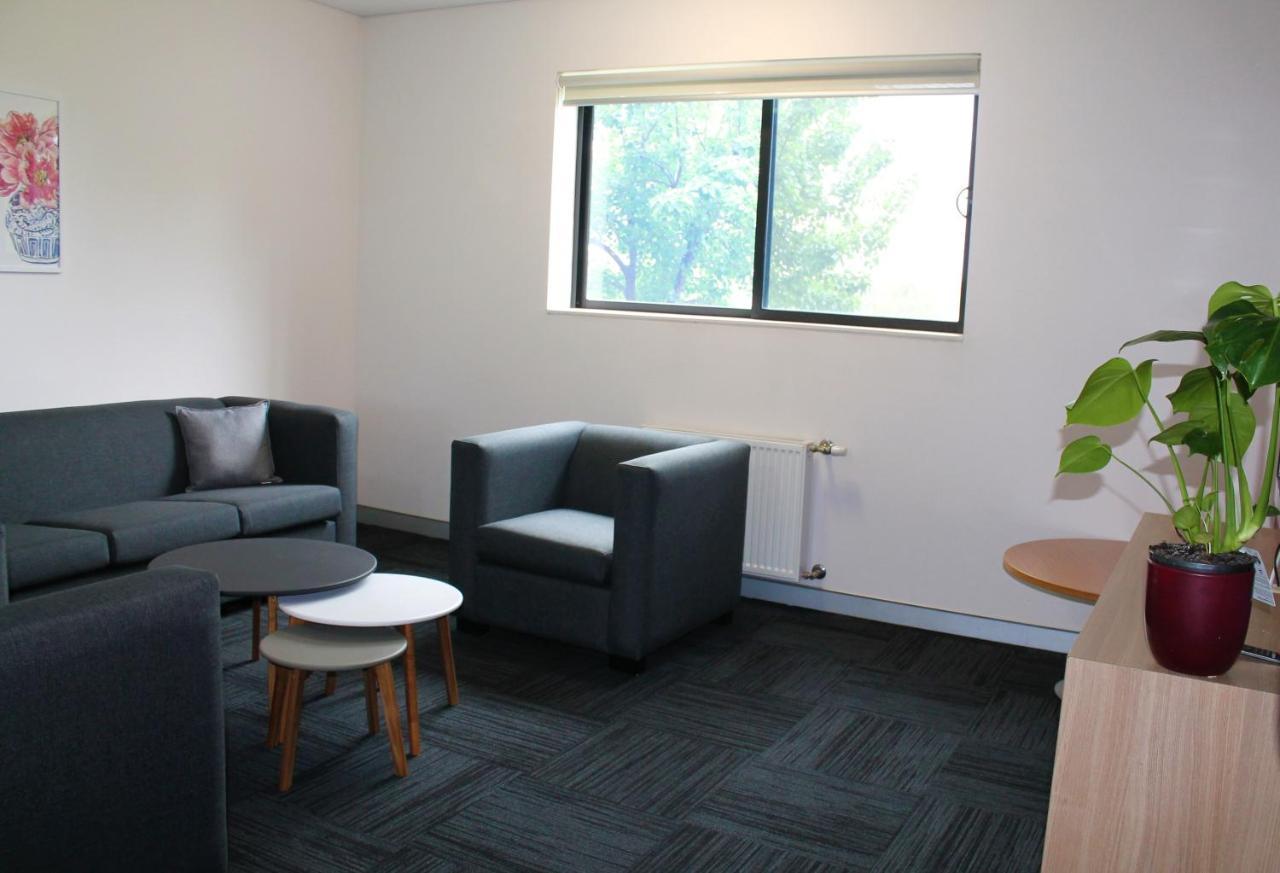 Western Sydney University Village - Пенрит Екстериор снимка