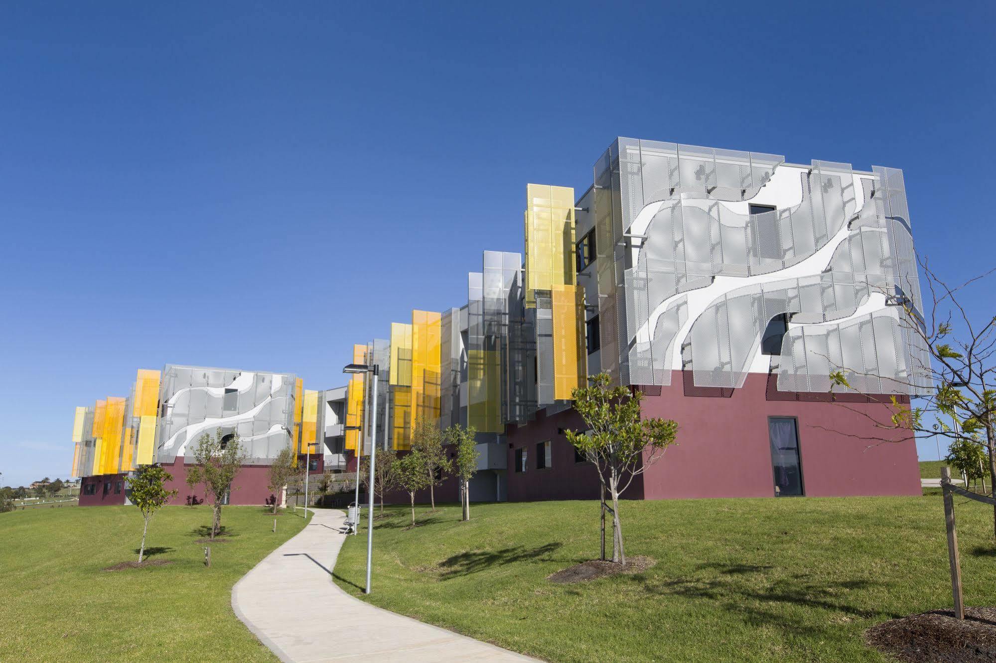 Western Sydney University Village - Пенрит Екстериор снимка
